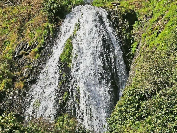 Cascata Penedo do Buraco