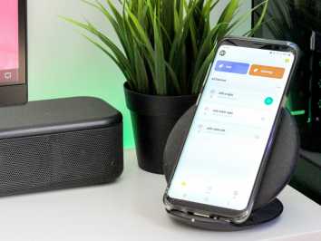 Phones and accessories shops and repair services